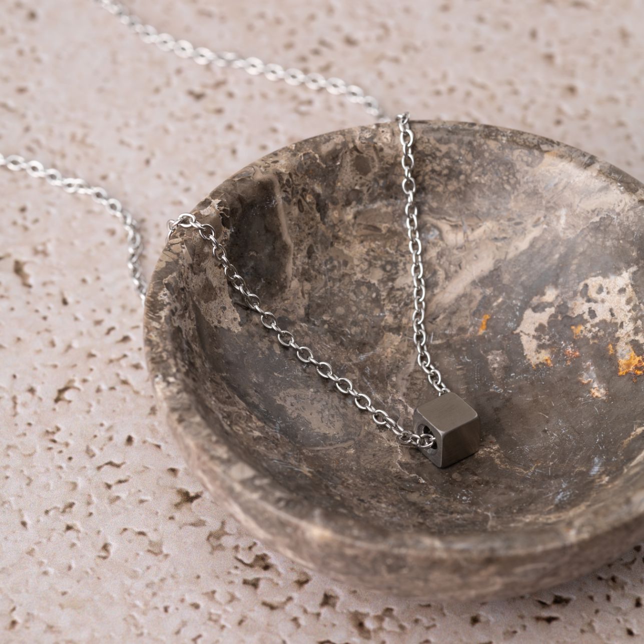 Minimalistische Ketting Cube - RVS - Kubus - Zilver