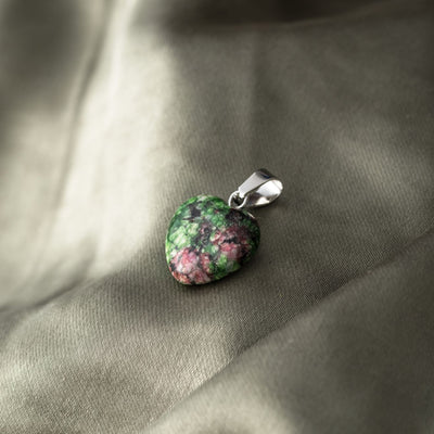 Hanger Edelsteen Hart - Geslepen Hartje Robijn Zoisiet - Wilskracht