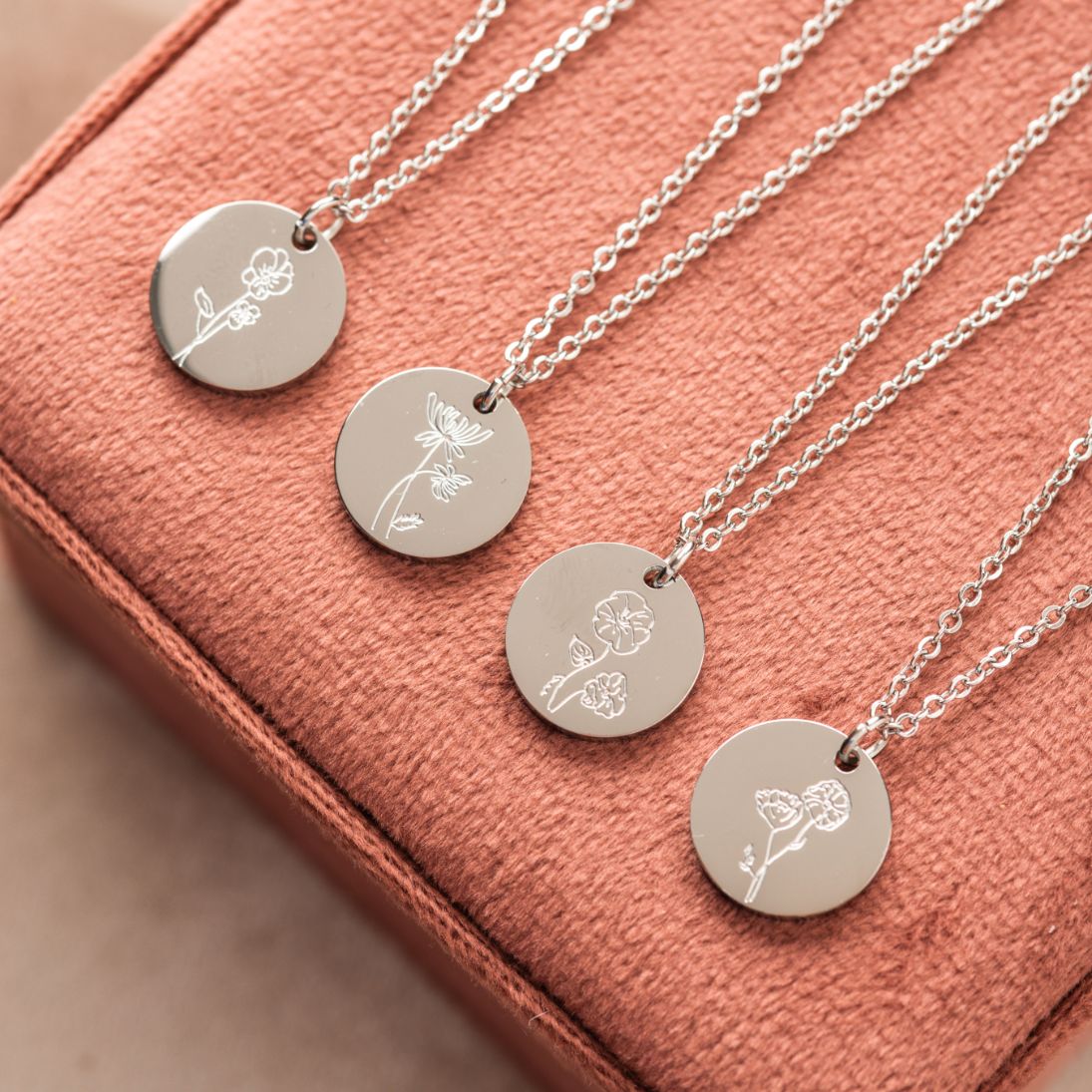 Geboortemaand Ketting - Geboortebloem RVS - Persoonlijke Ketting - Zilver