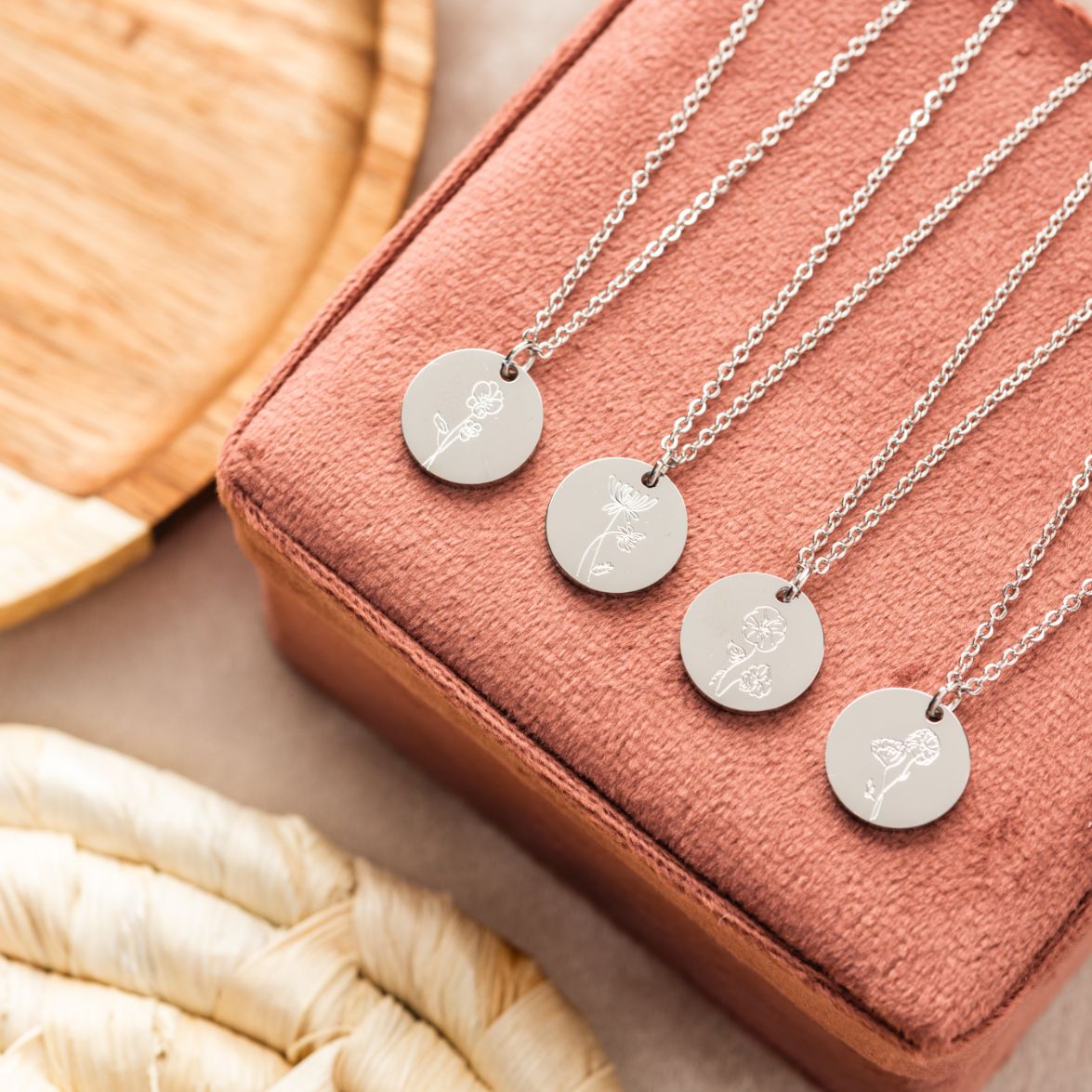 Geboortemaand Ketting - Geboortebloem RVS - Persoonlijke Ketting - Zilver