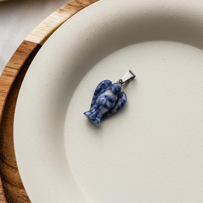 Sodaliet Hanger - Blauwe Beschermengel - Edelsteen Engeltje - Creativiteit