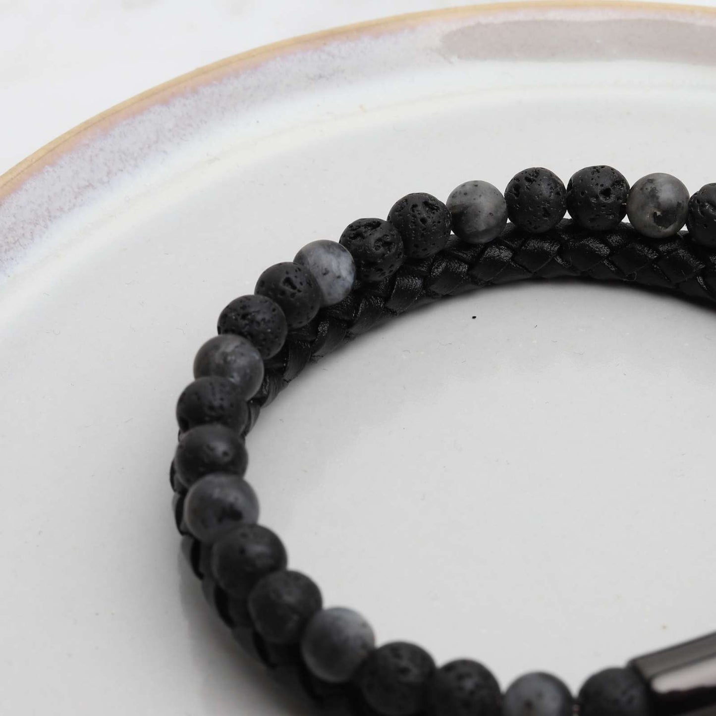 Armband Dubbel - Gevlochten Leer - Labradoriet & Lavasteen - RVS Sluiting