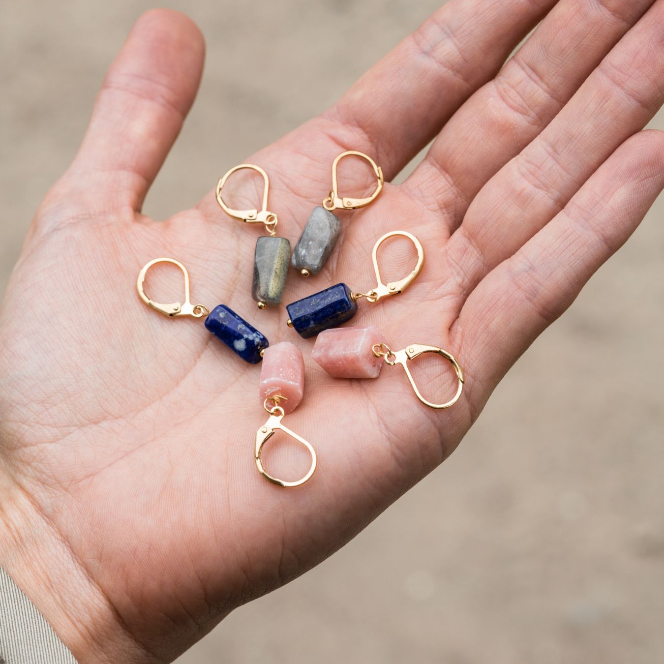 Lapis Lazuli Oorbellen - Edelsteen Oorhangers - RVS Goud - Wijsheid