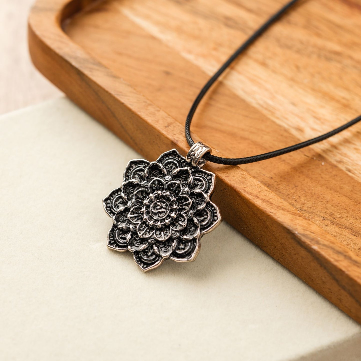 Mandala Lotus Ketting - Lotusbloem Ohm - Kalmte